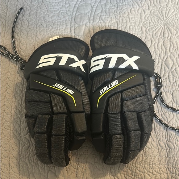 STX stallion 200 Lacrosse Gloves - Picture 1 of 9